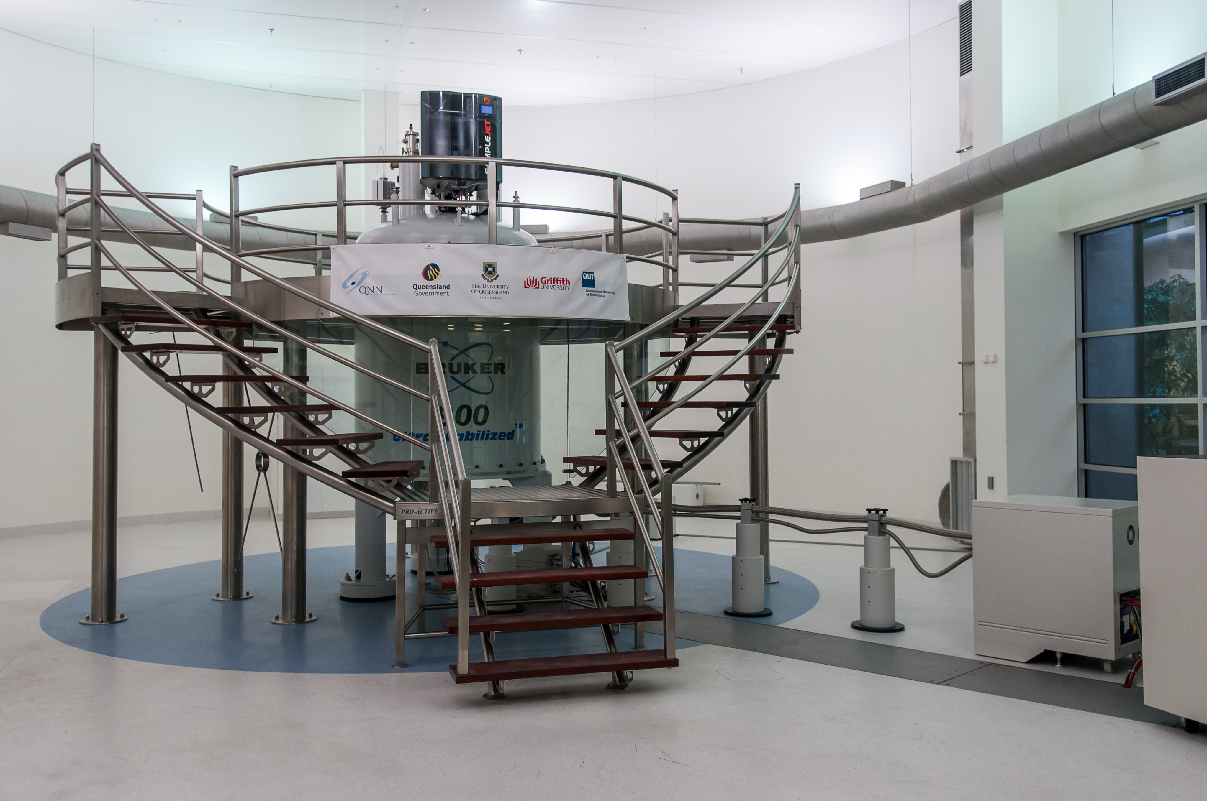 The Centre for Advanced Imaging's Avance 900 NMR spectrometer